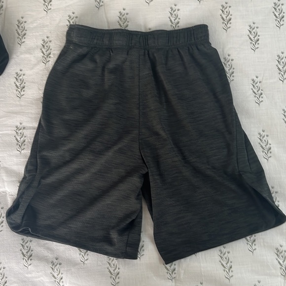 Nike Dri Fit Men’s Training Shorts - Picture 2 of 2